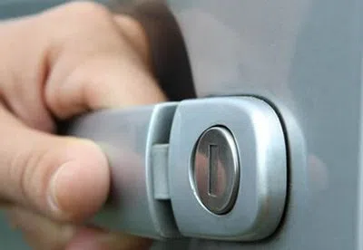 Little Village Locksmith Store Mclean, VA 703-574-6791 - 21-unlock-car